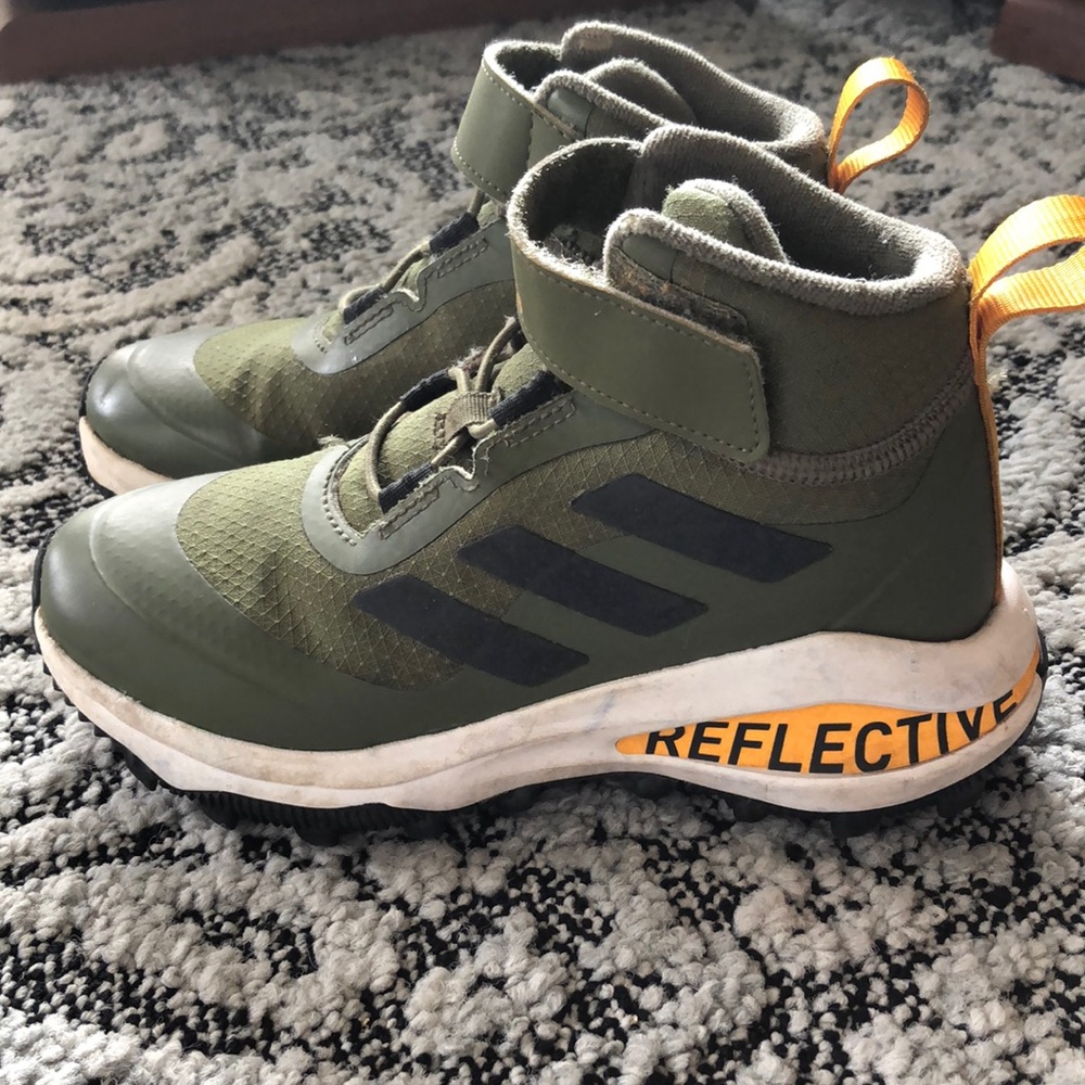 Adidas - Waterproof!! - Size 1 1/2